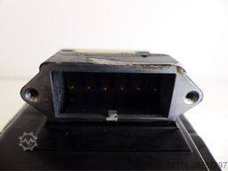 Fanuc A06B-0215-B700 #0100 ohne Drehgeber! AC Servo Motor SN: C11XF10A7