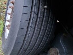 WIELTON NS-3 Curtainsider 2x Liftachse, Edscha