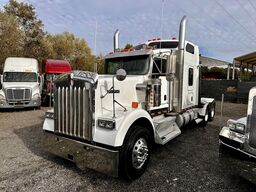 KENWORTH W900