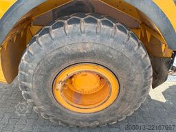 VOLVO A25G Dumper 9.564 h Baujahr 2021
