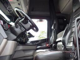SCANIA R 580 B6x2*4NB Fahrgestell/R-Fhs./Ret./Lenkachse