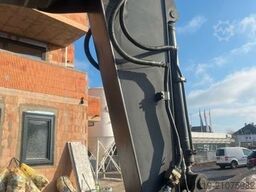 VOLVO EC 180 CL Bagger Bj 2010