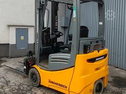 Jungheinrich EFG 213 LI ION 2022y/ 3.3m/ 7752h/ 4v