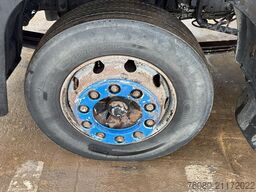 MAN 17.232 (6 CYLINDER / MANUAL PUMP / PÖMPE MANUELLE)