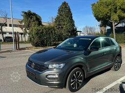 VOLKSWAGEN T-ROC IQ DRIVE