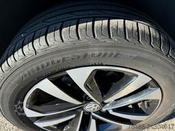 VOLKSWAGEN T-ROC IQ DRIVE