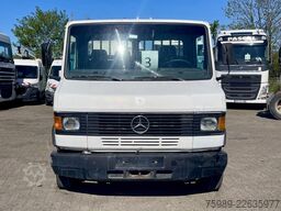 Mercedes-Benz 711 D open truck. 5.10 m long cargo, 3 seats. V...