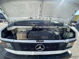 Mercedes-Benz 711 D open truck. 5.10 m long cargo, 3 seats. V...