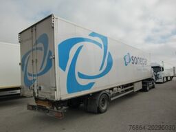 WEKA 1-ACHS KOFFERAUFLIEGER  GELENKT