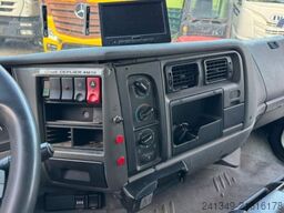 RENAULT Premium 320 4x2 Hiab 102-3