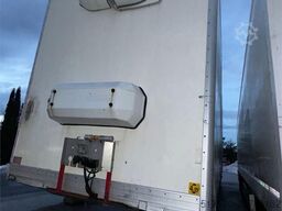 Limetec semi-trailer with full side opening.