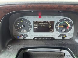 Mercedes-Benz Actros 1836 4x2 Koffer/HB / Swiss-Vehicle