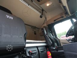 Mercedes-Benz Actros 2542 6x2 machine/car transport combi wit...