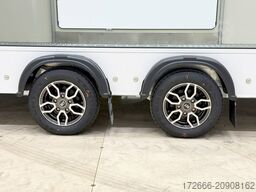 Brian James Trailer RACE SPORT 341-5521-35-2-12-W 550X210X196CM 3500KG GESCHLOSSENER AUTOTRAILER | WEISS