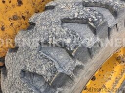 CATERPILLAR 226B
