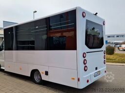 MERCEDES-BENZ 30 Sitzer Schul- Transferbus 519 Vorlauffahrzeug