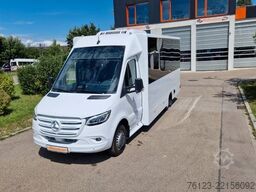 MERCEDES-BENZ 30 Sitzer Schul- Transferbus 519 Vorlauffahrzeug