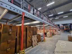 Lücht&Palm Lagerbühne