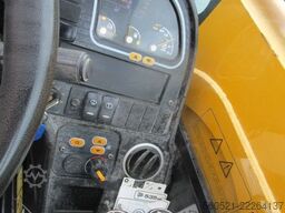 JCB 535-95 mit Palettengabel + Schnellwechsler