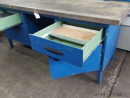 UNBEKANNT B 2000 x T 700