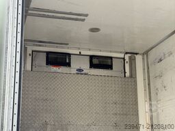 Närko Sideloader Kühl Carrier Vector 1850