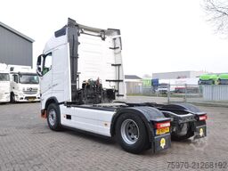 Volvo FH 460 4X2 iParkCool VOL SPOILER SET 2x ALU TANK