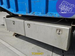 Kaiser benne transport ferrail