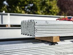 4 Stück Kragarmregal-Ständer einseitig Höhe 2,6 m / Nutztiefe 1 m / Länge 4 m