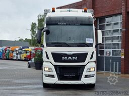 MAN TGX 26.480 6x2*4 - Menke 3 deck livestock 50.40...