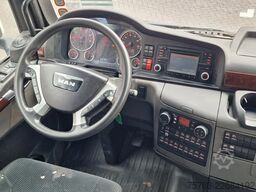 MAN TGX 26.480 6x2*4 - Menke 3 deck livestock 50.40...