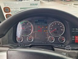 MAN TGX 26.480 6x2*4 - Menke 3 deck livestock 50.40...