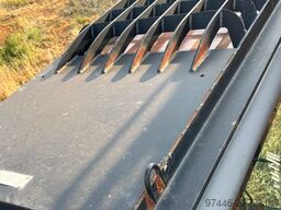 Case CX 210 C