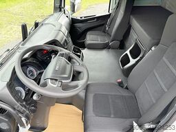 Iveco T-Way AT380T47WH AT Flatbed Truck (10 units)