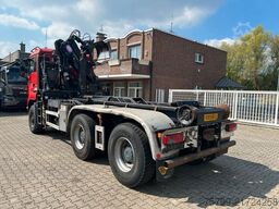 MAN 32.400 Abroller +HMF Kran +Greifer +Lenkachse