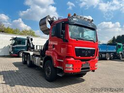 MAN 32.400 Abroller +HMF Kran +Greifer +Lenkachse