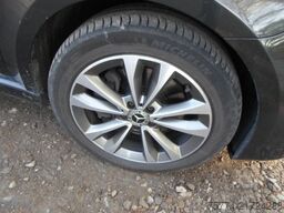 MERCEDES-BENZ Vito Tourer /119/ CDI Edition lang