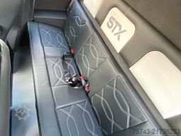 RENAULT Master STX 5 Sitzer Haras ex. Lang Automatik