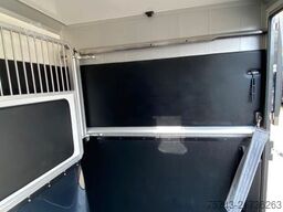 RENAULT Master STX 5 Sitzer Haras ex. Lang Automatik