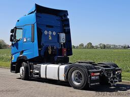 RENAULT T 520