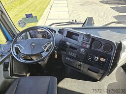 RENAULT T 520