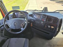 RENAULT T 520