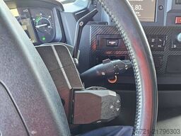 RENAULT T 520