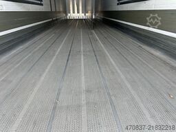 VOLVO FM 380 / Schmitz / 3 Kammer / Carrier ICELAND