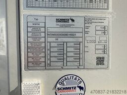 VOLVO FM 380 / Schmitz / 3 Kammer / Carrier ICELAND