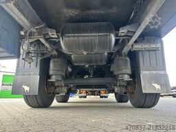 VOLVO FM 380 / Schmitz / 3 Kammer / Carrier ICELAND