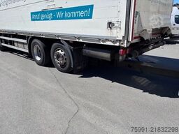 MERCEDES-BENZ Actros 5 mit Schwenwandkoffer und Ladebordwand