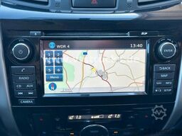 NISSAN Navara NP300 N-Connecta Double Cab 4x4