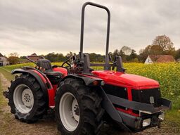 CARRARO SRX 8400 ohne Kabine mit Frontlader 847 Std.