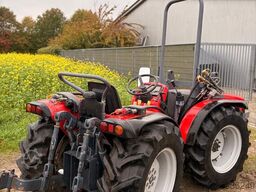 CARRARO SRX 8400 ohne Kabine mit Frontlader 847 Std.