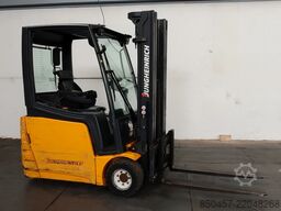 Jungheinrich EFG 218k batt 2023